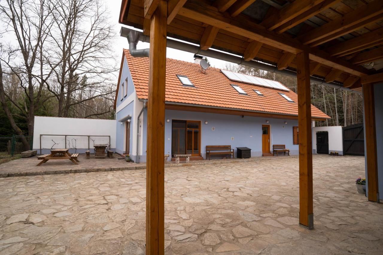 Penzion U Hajovny U Piskoven - Vlkov Exterior photo